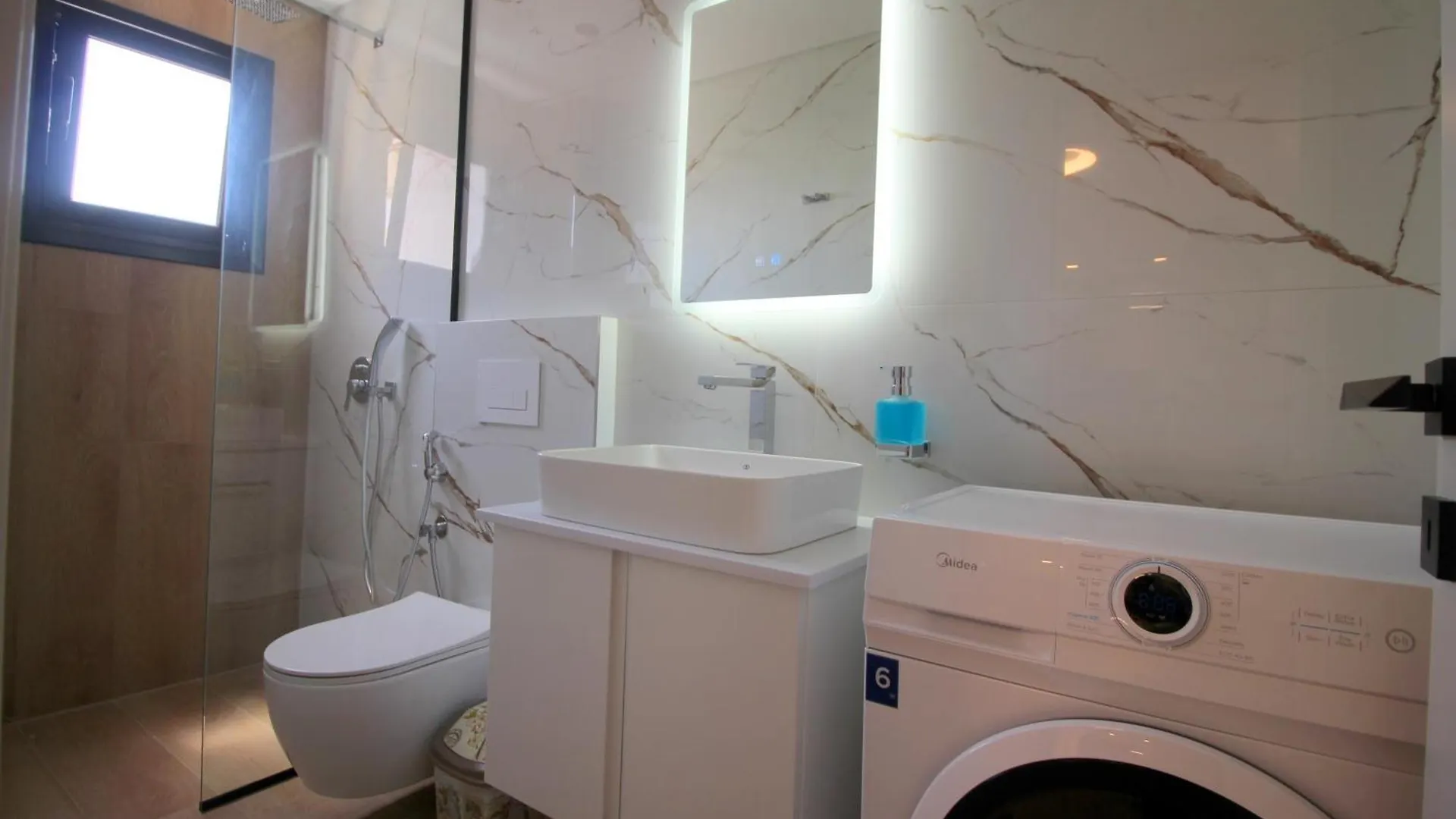 Veseli Luxury Apartments Σαράντα
